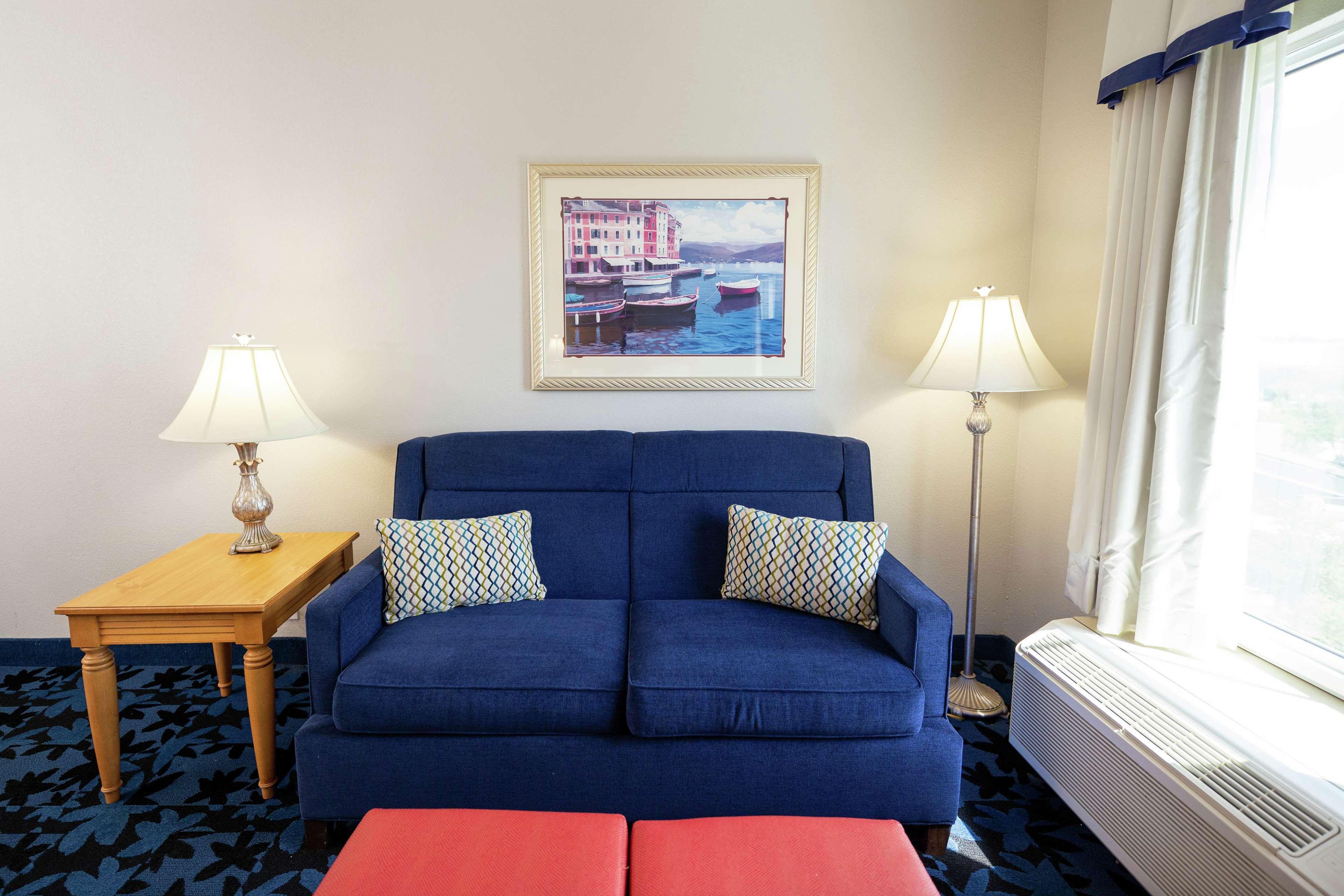 Hampton Inn & Suites Jacksonville Deerwood Park Екстериор снимка