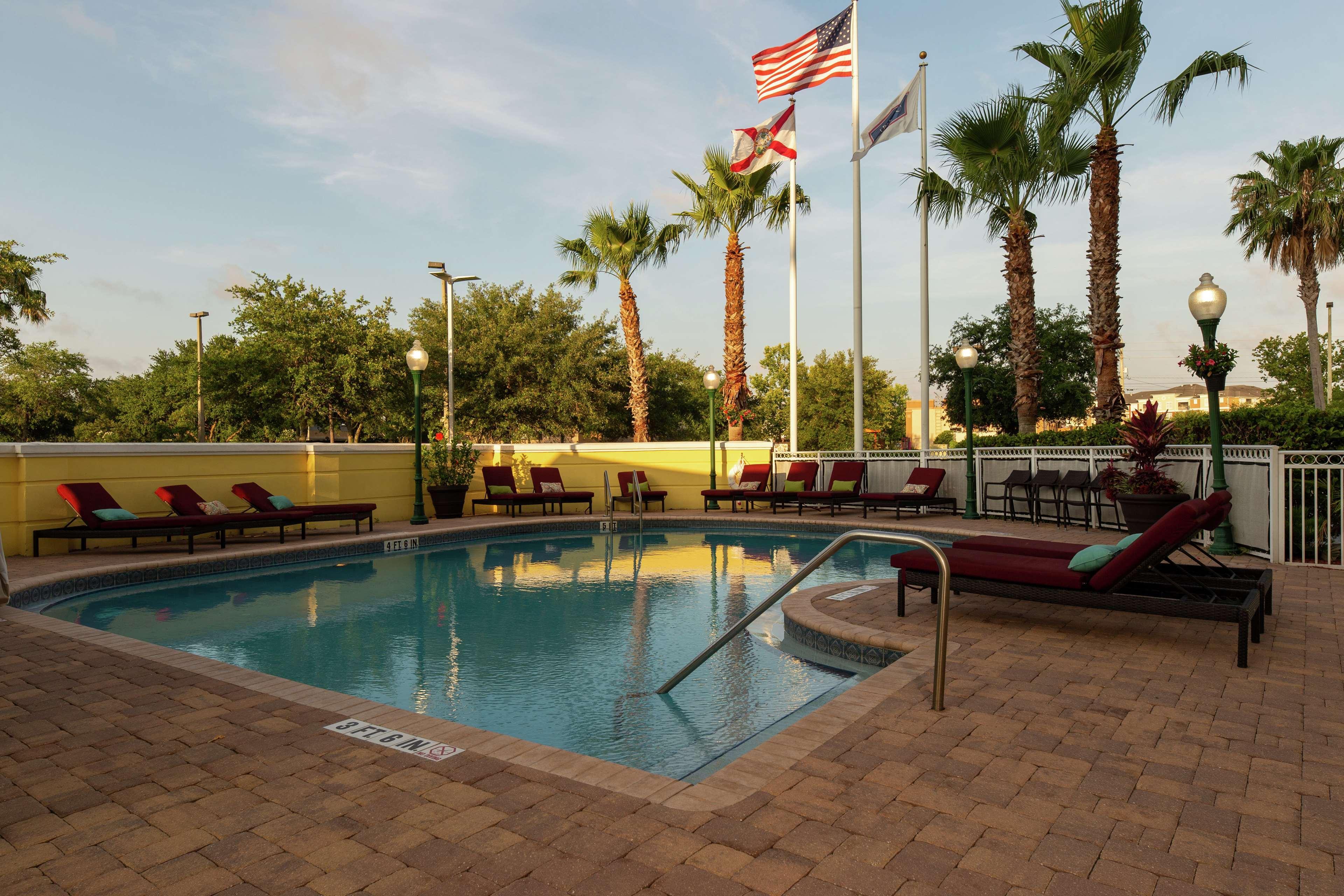 Hampton Inn & Suites Jacksonville Deerwood Park Екстериор снимка