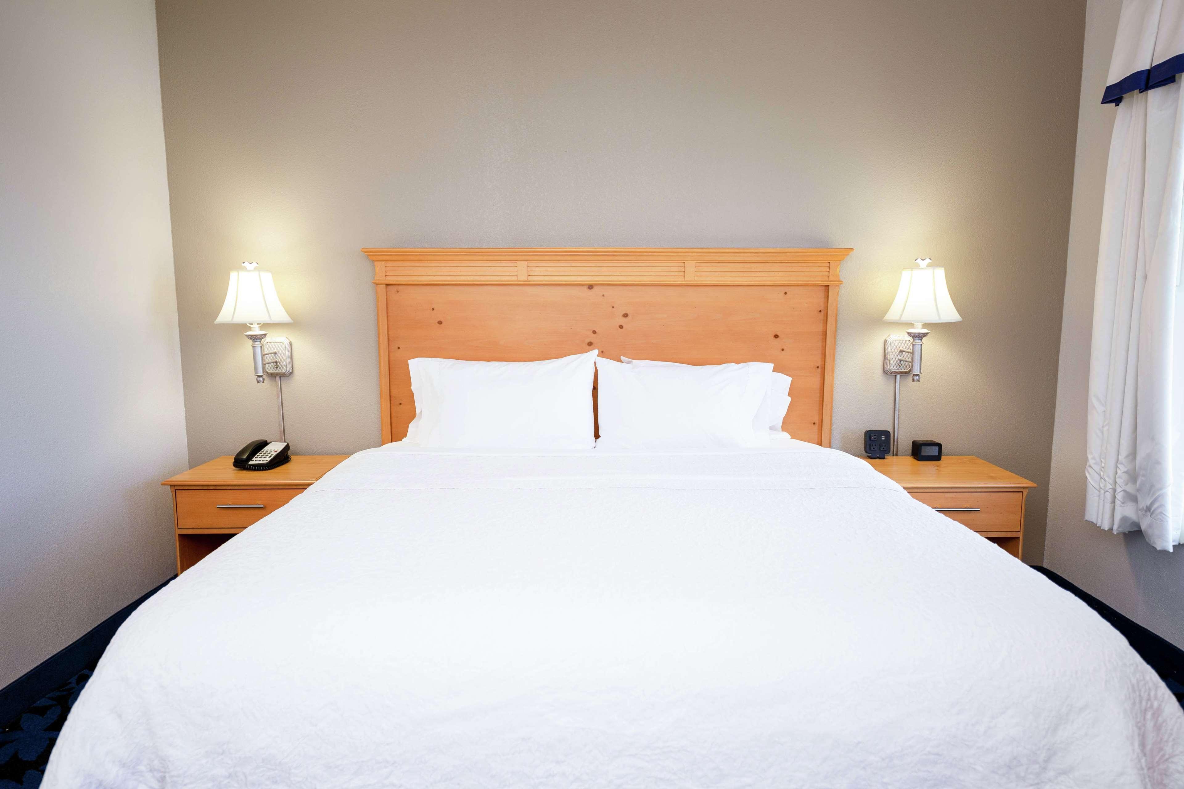 Hampton Inn & Suites Jacksonville Deerwood Park Екстериор снимка