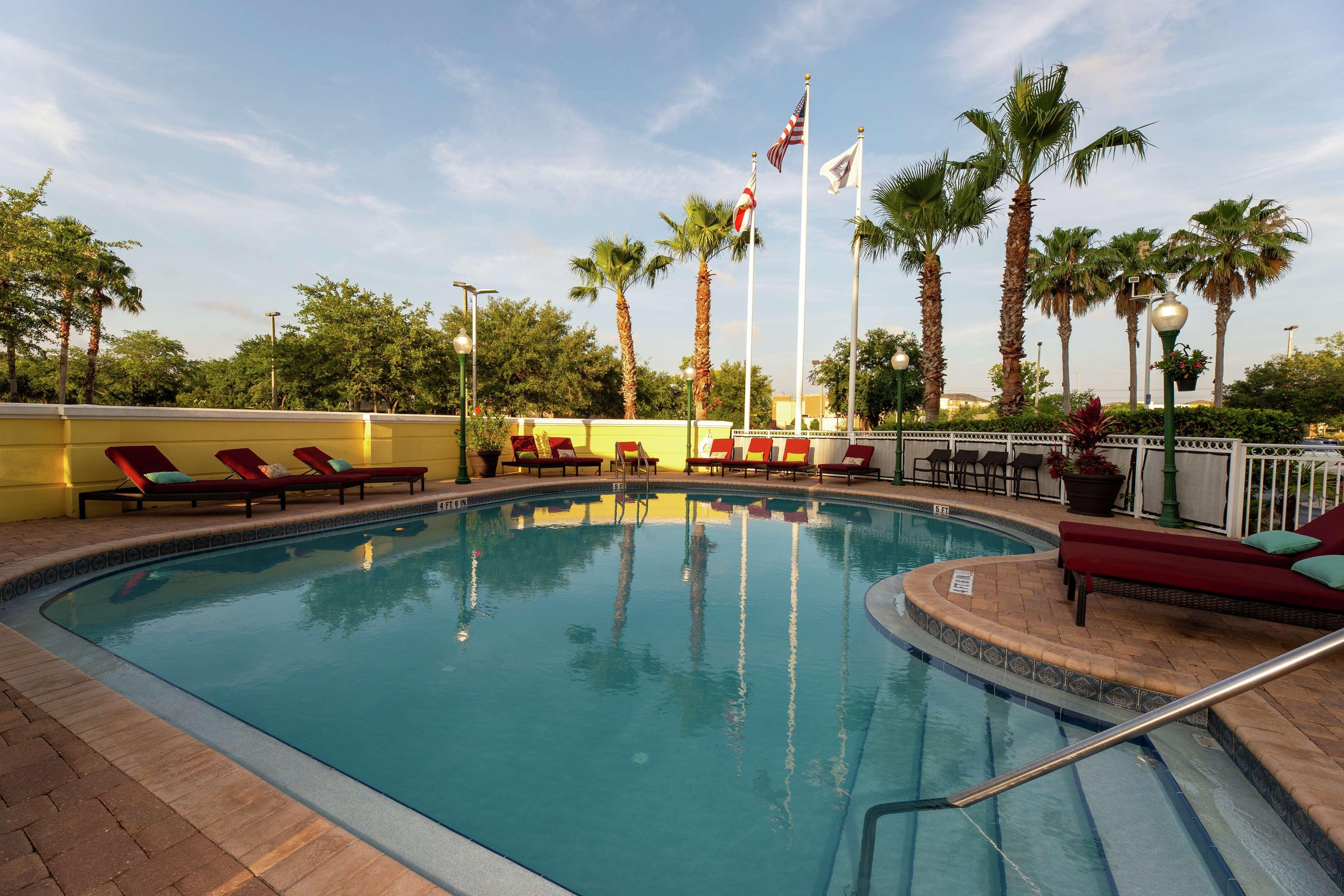Hampton Inn & Suites Jacksonville Deerwood Park Екстериор снимка