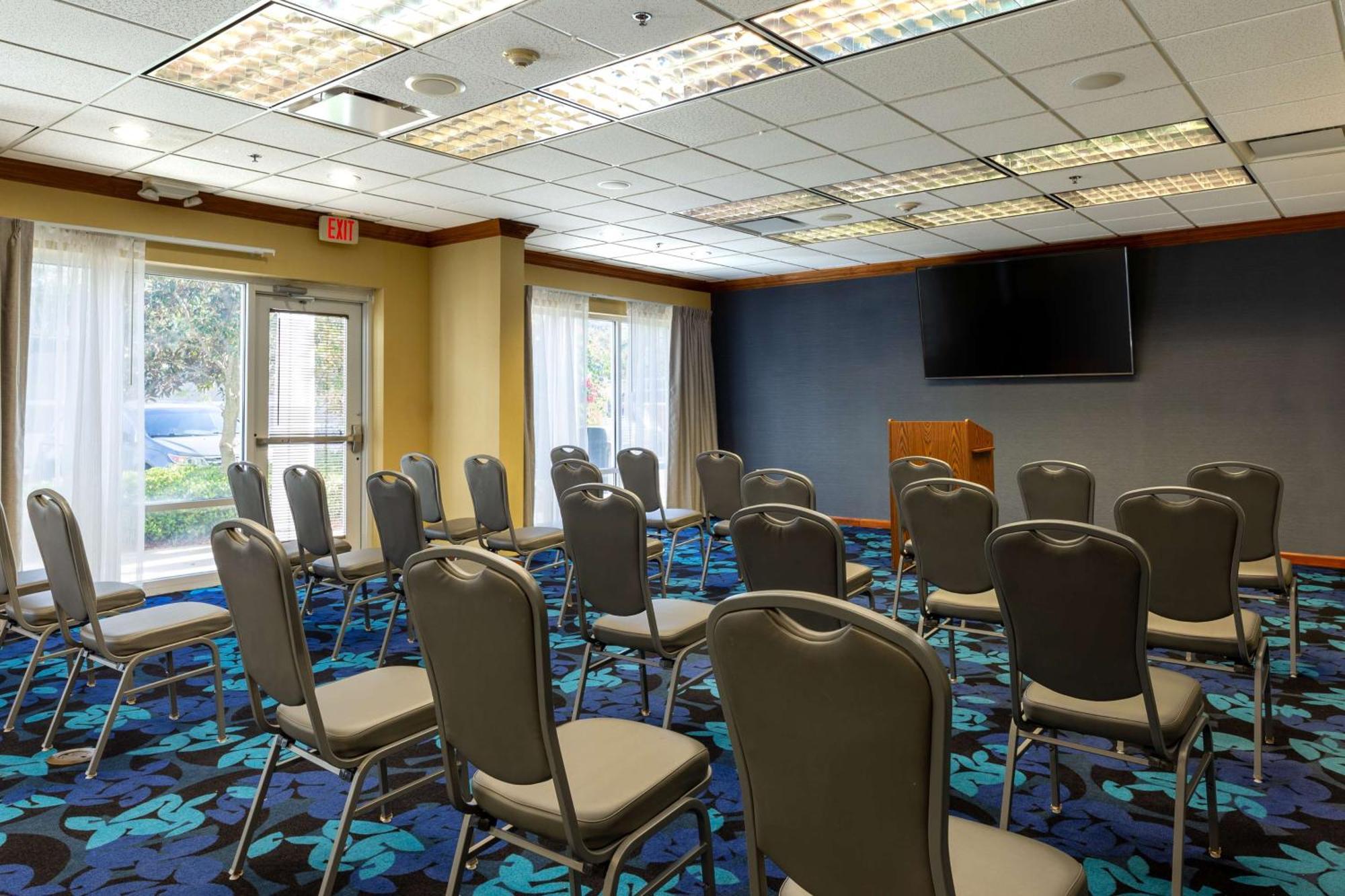 Hampton Inn & Suites Jacksonville Deerwood Park Екстериор снимка