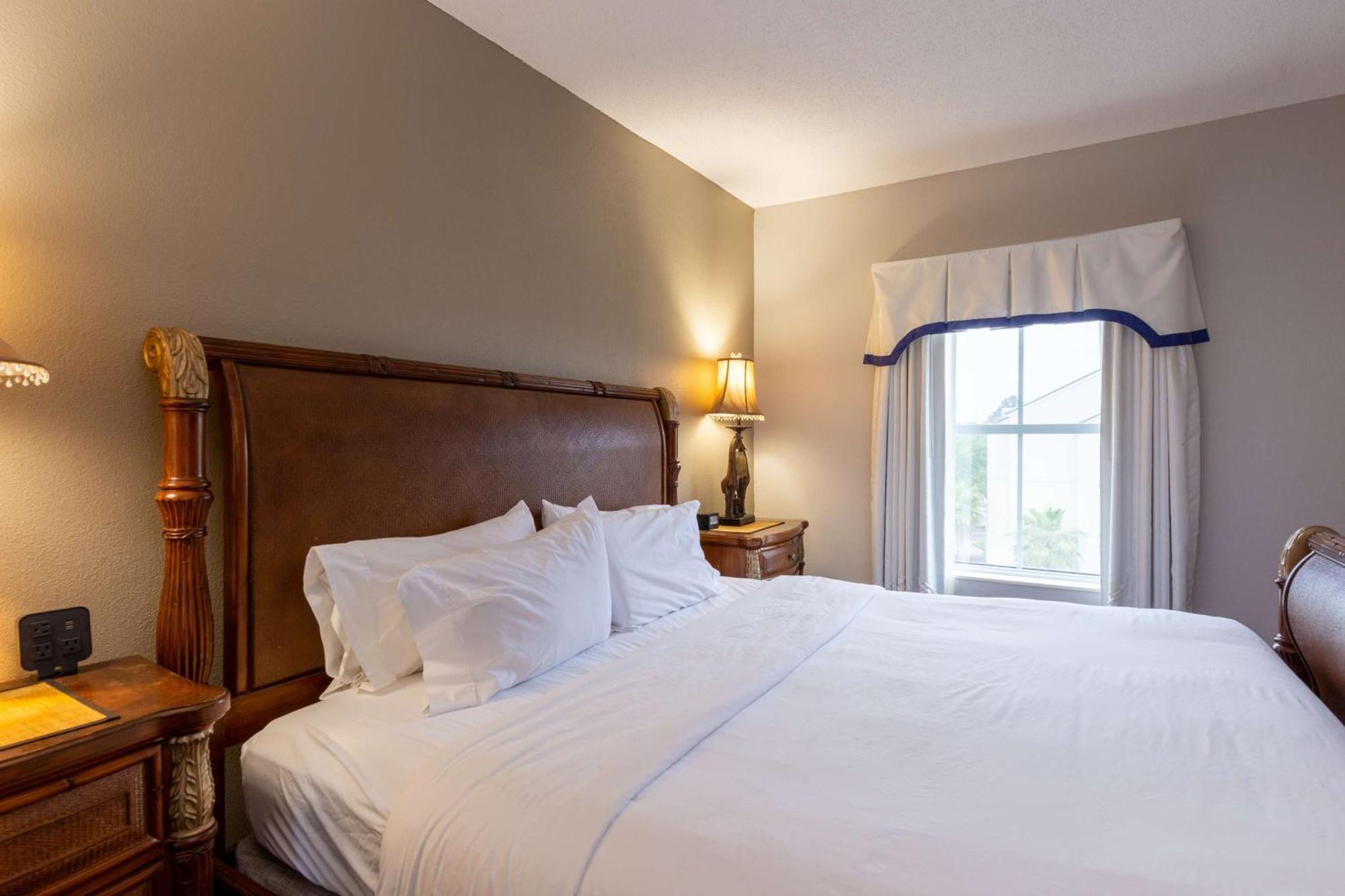 Hampton Inn & Suites Jacksonville Deerwood Park Екстериор снимка