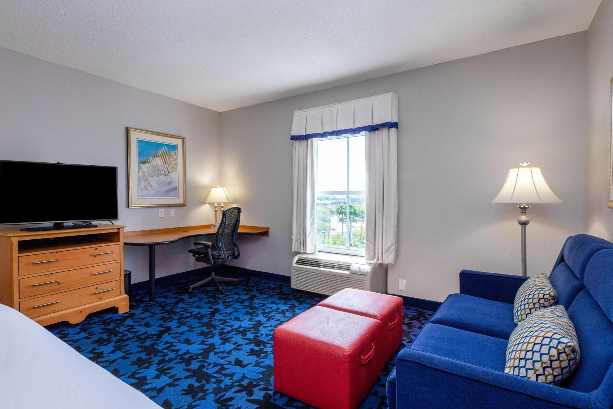 Hampton Inn & Suites Jacksonville Deerwood Park Екстериор снимка