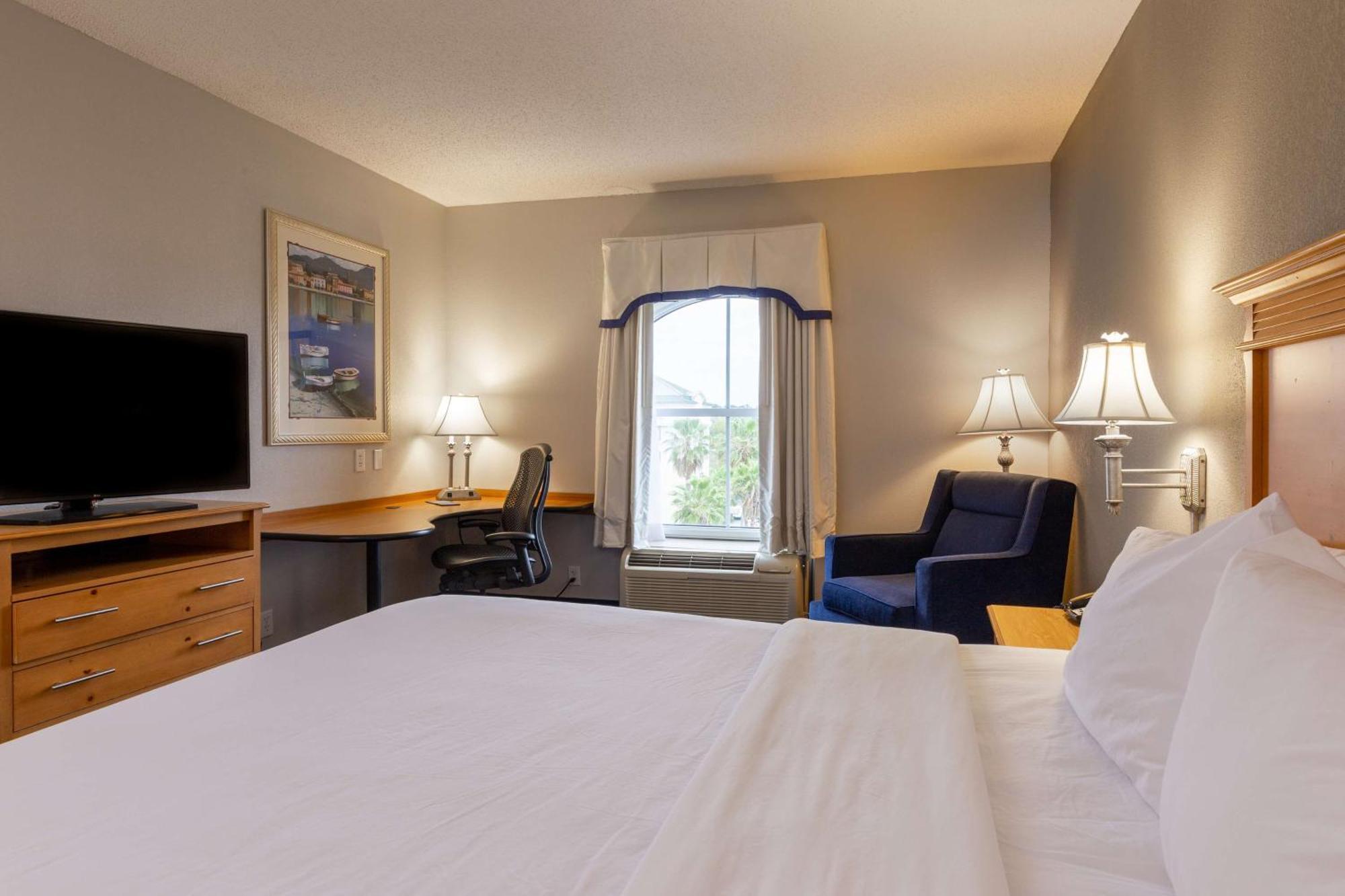 Hampton Inn & Suites Jacksonville Deerwood Park Екстериор снимка